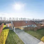 Casa vacanze In With Kitchen Otterup