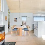 Casa vacanze In With Kitchen